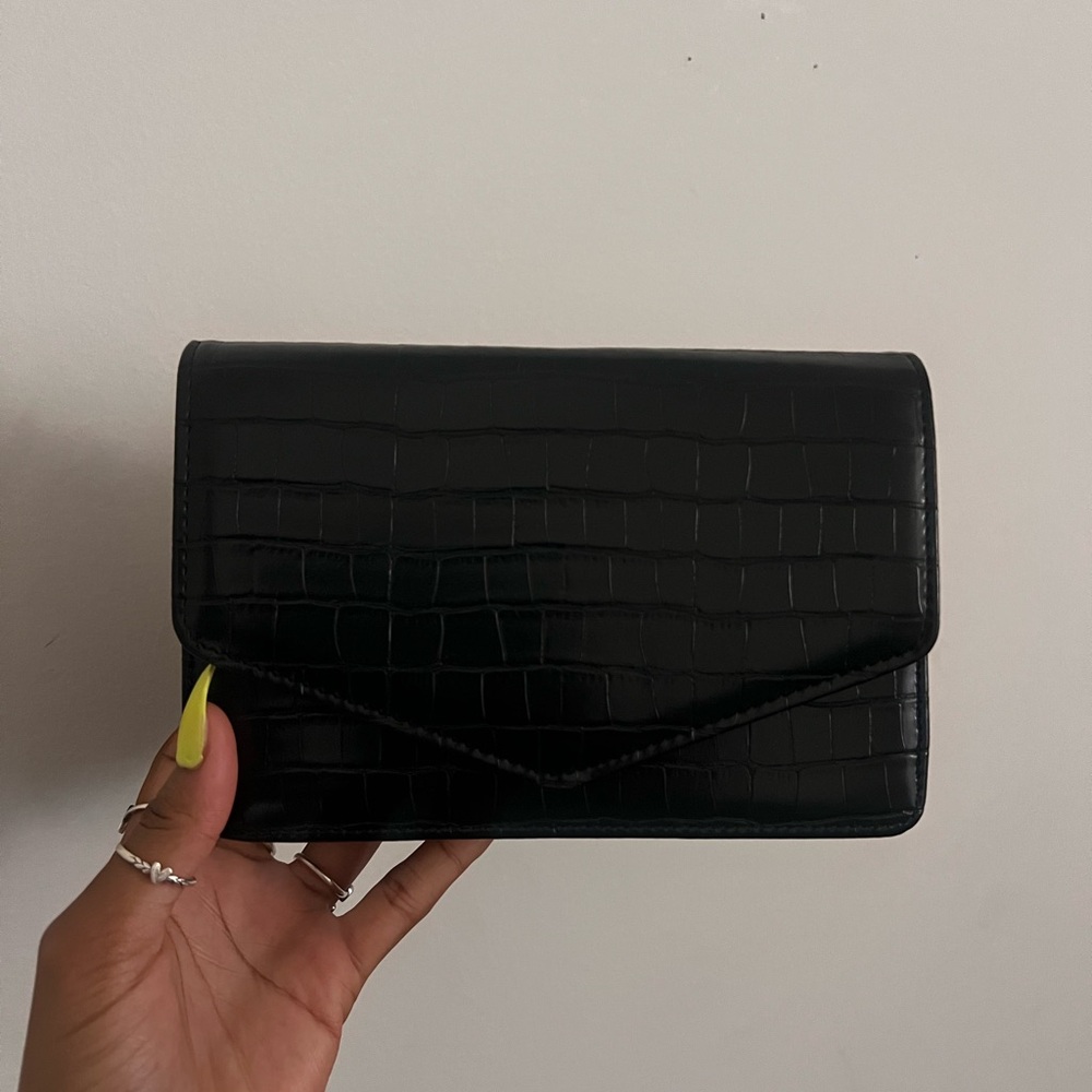 Black Croc-Embossed Envelope 3 in 1 Crossbody, Handbag, and Wallet